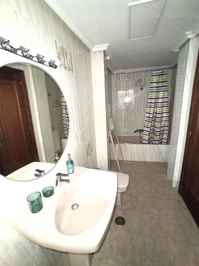 La Botica Del Monasterio Appartement Sahagún Buitenkant foto